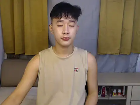 Snapshot of mr_chandy chatting on 09/18/25, 10:28 mr chandy online show from 09/18/25, 10:28