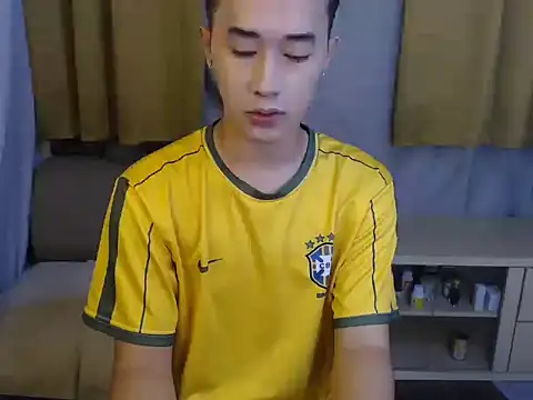 Snapshot of mr_chandy chatting on 10/08/25, 10:13 mr chandy online show from 10/08/25, 10:13