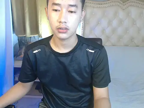 Snapshot of mr_chandy chatting on 10/17/25, 10:29 mr chandy online show from 10/17/25, 10:29