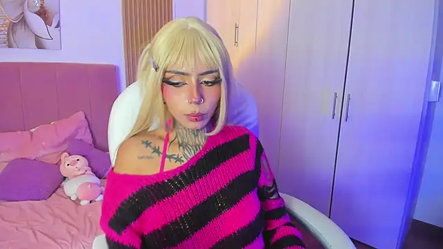 KoraRousee online show from 09/29/25, 02:11