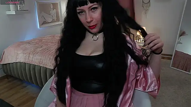 sandraa cole online show from 11/07/25, 07:36