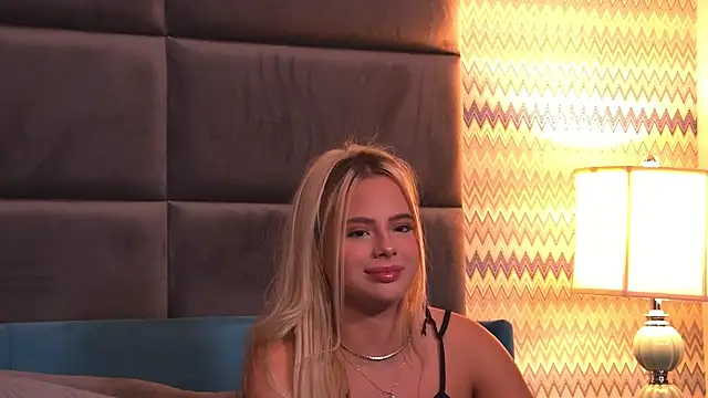 YssabelFox online show from 10/07/25, 03:25