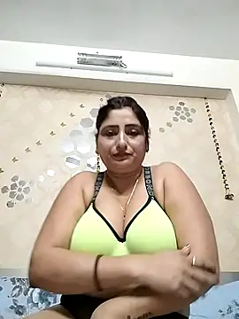 Loveangle1 online show from 09/15/25, 04:29