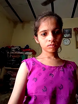 Saloni-Gupta online show from 10/17/25, 04:37