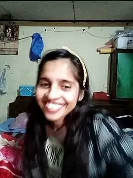 Saloni-Gupta online show from 12/22/25, 10:56