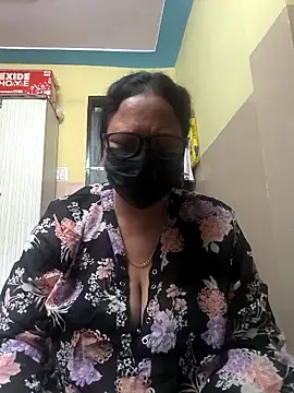 thehotlady online show from 04/29/26, 03:10