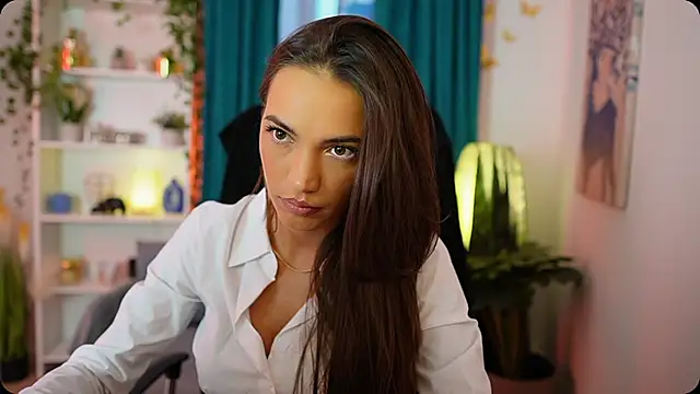 Snapshot of Alexis_Love_ chatting on 09/30/25, 01:16 Alexis Love online show from 09/30/25, 01:16