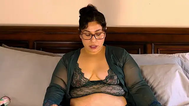 juicyteacher online show from 02/16/26, 05:09