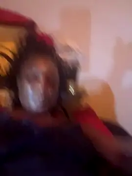 Snapshot of GoddessScott chatting on 12/03/25, 03:47 GoddessScott online show from 12/03/25, 03:47