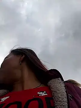 LaraCaliente online show from 01/08/26, 09:17