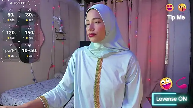 ShanaJamil online show from 12/02/25, 12:21