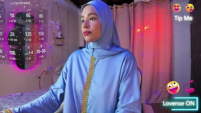 ShanaJamil online show from 12/18/25, 12:11