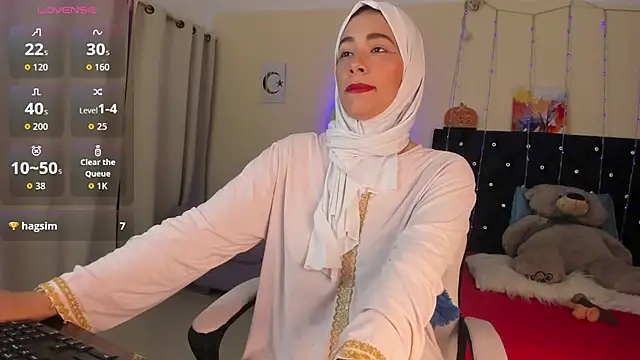 ShanaJamil online show from 04/23/26, 12:29