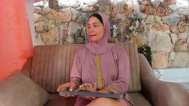 ShanaJamil online show from 07/24/26, 12:25