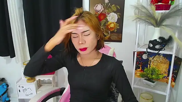 Snapshot of xxxgoddesnicolexxx chatting on 01/16/26, 04:00 xxxgoddesnicolexxx online show from 01/16/26, 04:00