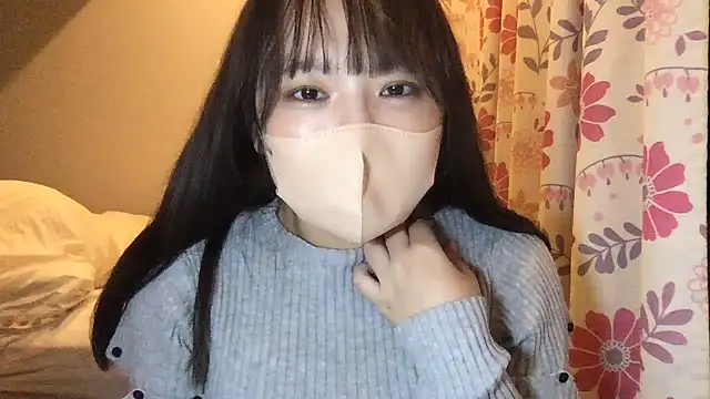 Snapshot of honoka_0011 chatting on 11/12/25, 09:53 honoka 0011 online show from 11/12/25, 09:53