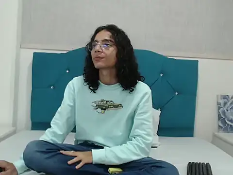 EthanBlackwoodd online show from 10/12/25, 08:41