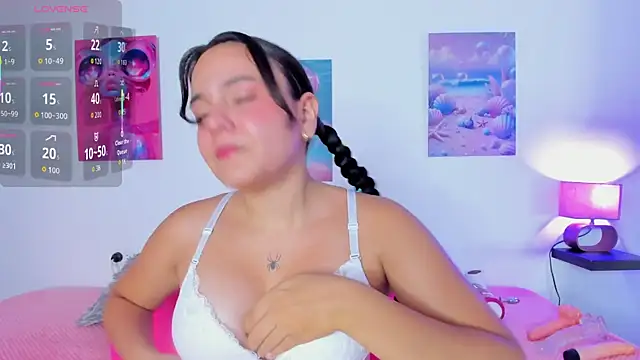 saray rivas18 online show from 12/18/25, 11:05