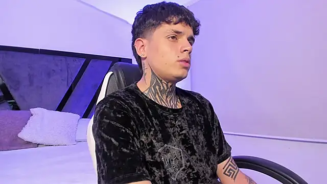 Declan-Fox online show from 09/17/25, 03:41