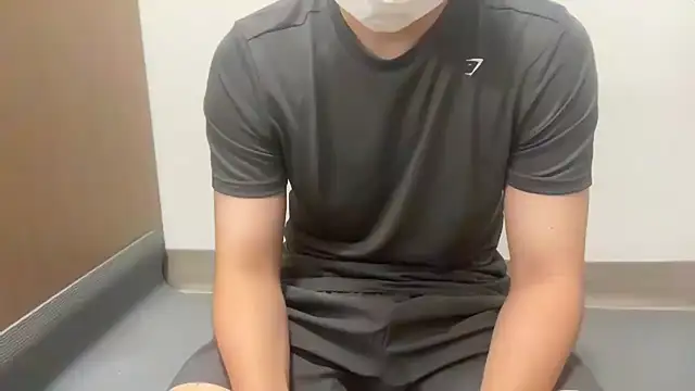 Snapshot of shdhdjag chatting on 10/04/25, 02:48 shdhdjag online show from 10/04/25, 02:48