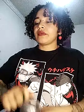 Snapshot of Julie_wallace chatting on 11/11/25, 09:37 Julie wallace online show from 11/11/25, 09:37