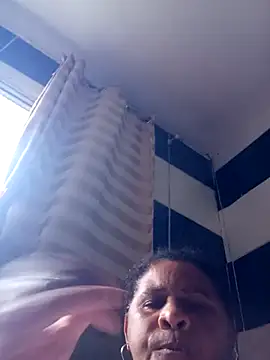 Snapshot of Rosabela04 chatting on 11/24/25, 05:23 Rosabela04 online show from 11/24/25, 05:23