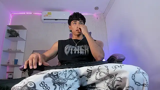 Jaycob Black1 online show from 09/20/25, 10:00