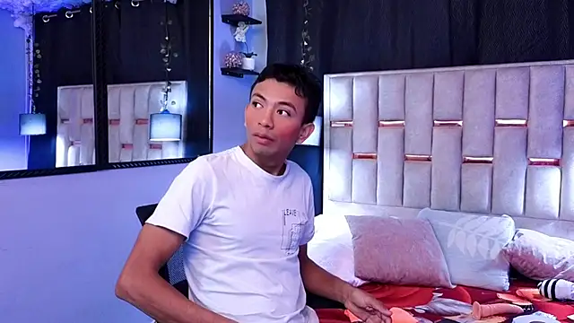 Snapshot of Marcello_Nova chatting on 09/19/25, 11:55 Marcello Nova online show from 09/19/25, 11:55