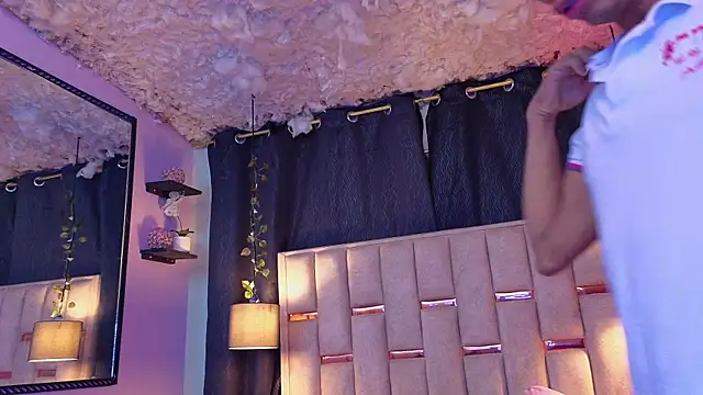 Snapshot of Marcello_Nova chatting on 09/24/25, 12:08 Marcello Nova online show from 09/24/25, 12:08