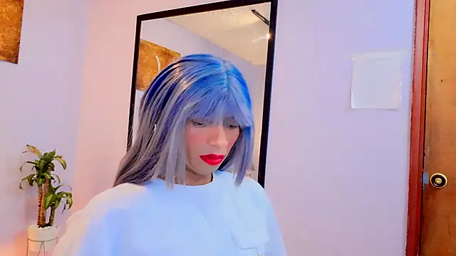 Snapshot of Marcello_Nova chatting on 11/08/25, 12:27 Marcello Nova online show from 11/08/25, 12:27