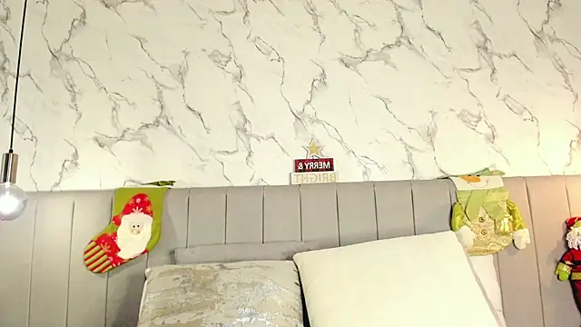 Snapshot of Amber_Santana chatting on 12/16/25, 11:10 Amber Santana online show from 12/16/25, 11:10