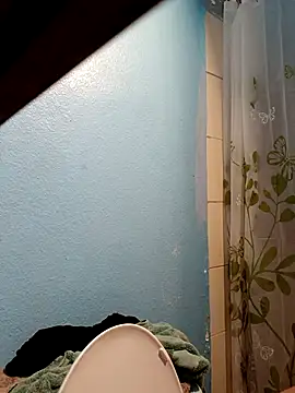 Snapshot of panganamno chatting on 10/13/25, 01:38 panganamno online show from 10/13/25, 01:38