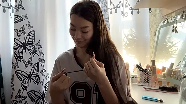 Snapshot of Cuteviola chatting on 02/11/26, 12:48 Cuteviola online show from 02/11/26, 12:48