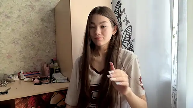 Snapshot of Cuteviola chatting on 02/16/26, 12:40 Cuteviola online show from 02/16/26, 12:40