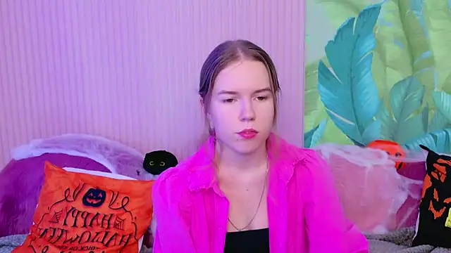 Snapshot of Alida_Brice chatting on 10/26/25, 06:30 Alida Brice online show from 10/26/25, 06:30