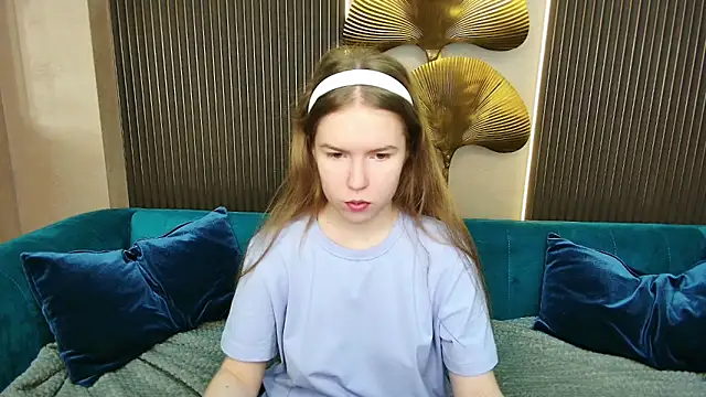 Snapshot of Alida_Brice chatting on 11/25/25, 05:29 Alida Brice online show from 11/25/25, 05:29