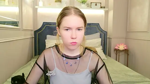 Snapshot of Alida_Brice chatting on 11/27/25, 05:53 Alida Brice online show from 11/27/25, 05:53