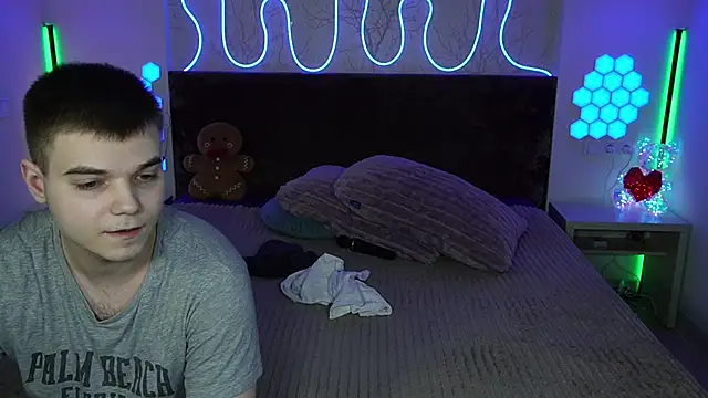 Vikki George online show from 04/23/26, 12:29