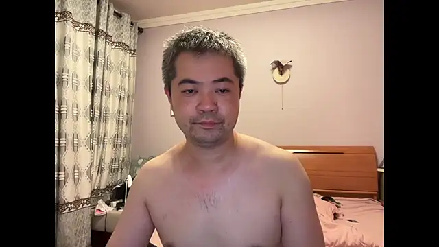 Snapshot of Mr_Dog chatting on 10/04/25, 02:04 Mr Dog online show from 10/04/25, 02:04