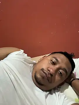 Snapshot of dannybs05 chatting on 11/04/25, 11:04 dannybs05 online show from 11/04/25, 11:04