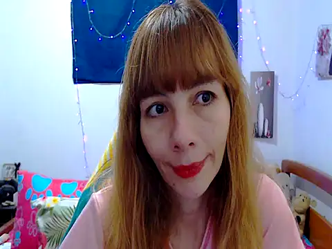 Snapshot of seraphinewhite chatting on 02/27/26, 04:40 seraphinewhite online show from 02/27/26, 04:40