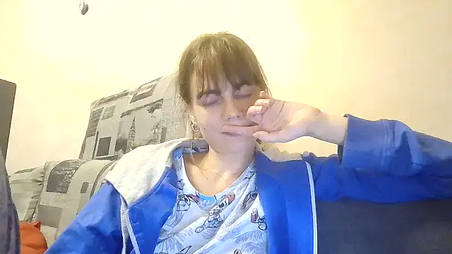 Snapshot of Loriven chatting on 09/30/25, 07:30 Loriven online show from 09/30/25, 07:30