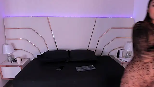 Kendall Evanss online show from 12/23/25, 03:48