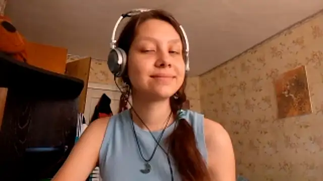 QutieDaSweet online show from 09/17/25, 08:05