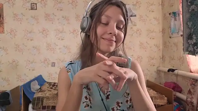 QutieDaSweet online show from 10/08/25, 06:22