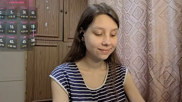 QutieDaSweet online show from 11/18/25, 08:52