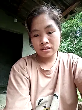 Luyen004 online show from 04/05/26, 11:24