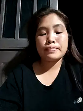 Luyen004 online show from 04/23/26, 12:51