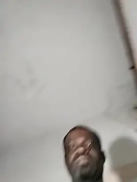 Snapshot of Kwasi-a chatting on 10/11/25, 03:06 Kwasi-a online show from 10/11/25, 03:06