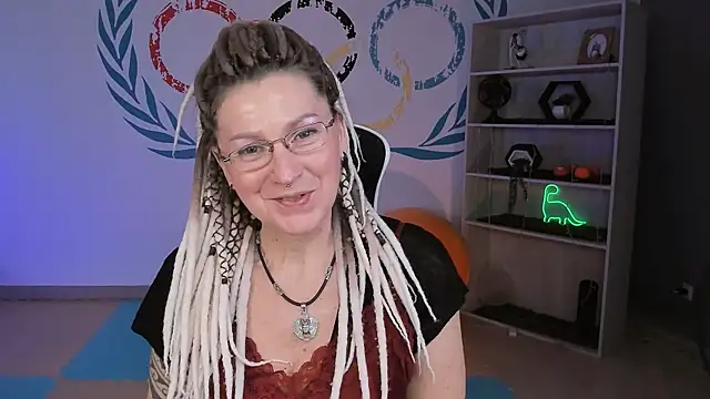 UmaSpace online show from 12/21/25, 05:14